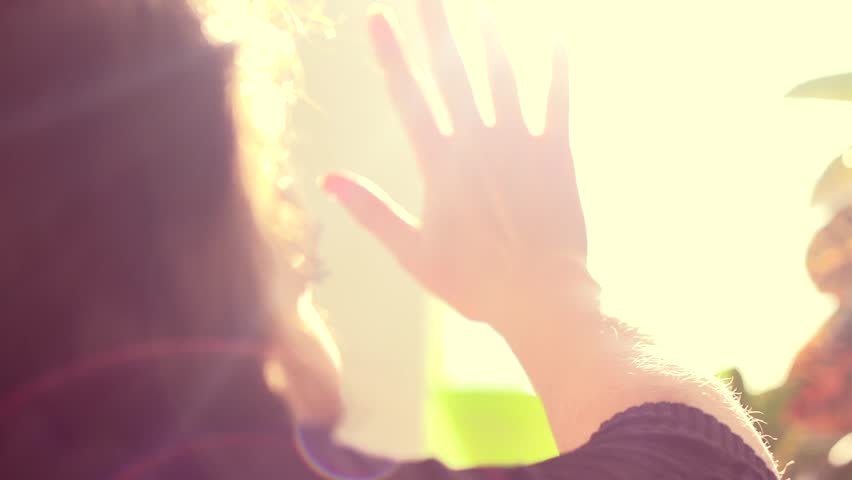 13 | Quien odia la Luz