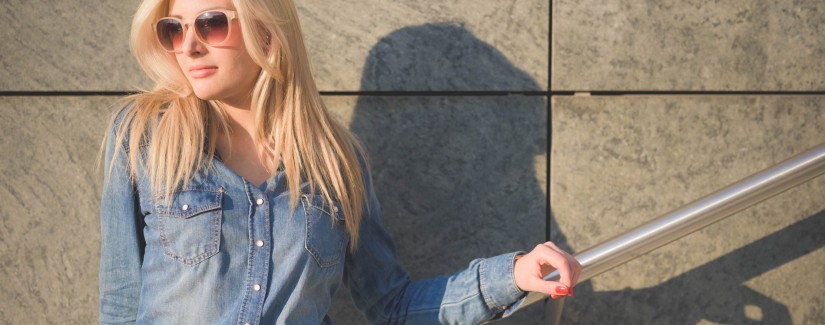 Как комбинировать женские джинсовые рубашки