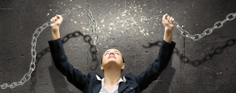 СЛУЖИТЕЛЬНИЦА, КОТОРАЯ ХОЧЕТ АЛТАРЬ!